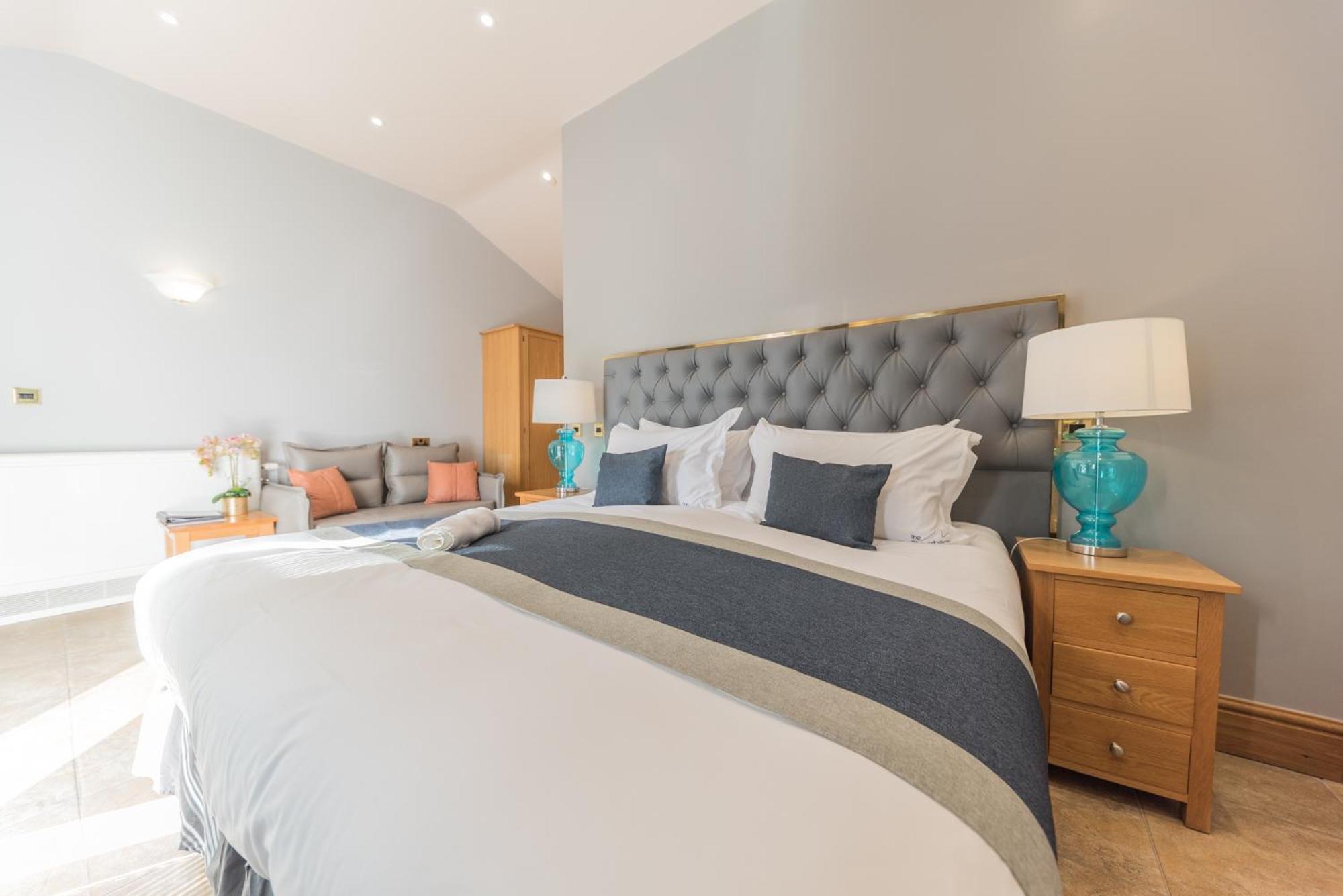 Ambleside Rooms & Suites - Stylish Stays With Breathtaking Views - Stay Longer, Save More ภายนอก รูปภาพ