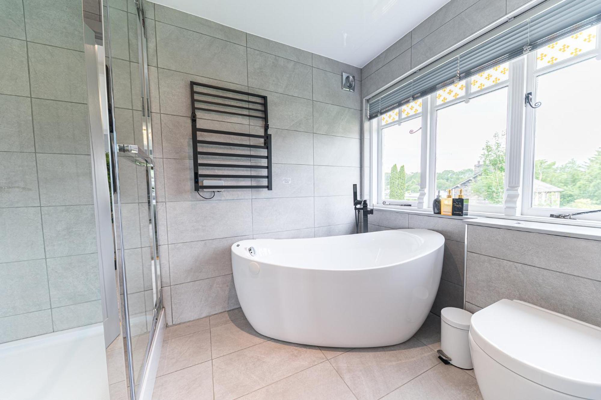 Ambleside Rooms & Suites - Stylish Stays With Breathtaking Views - Stay Longer, Save More ภายนอก รูปภาพ